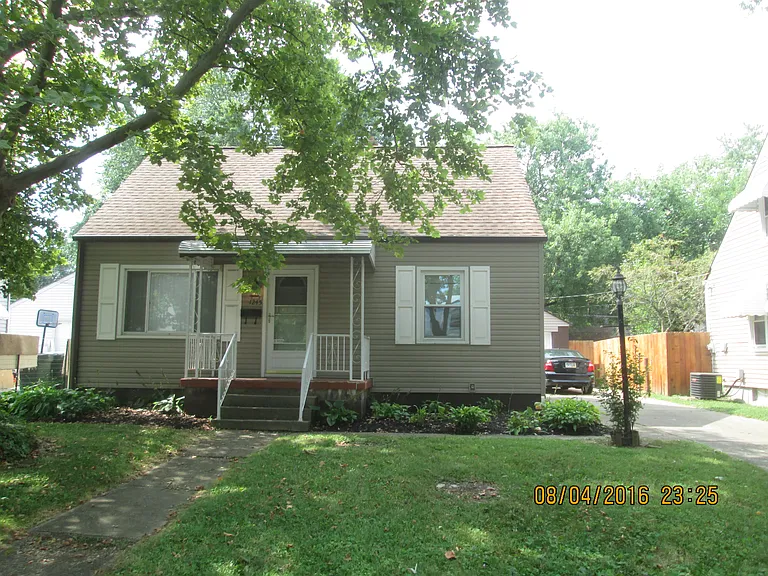 1245 Sandlin Ave — Photo 1