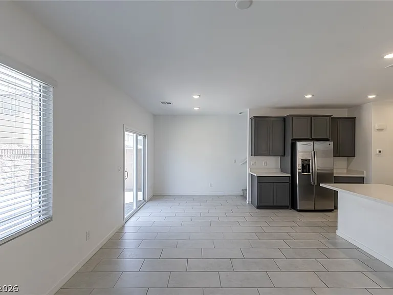 360 Great Ocean Ave — Photo 8