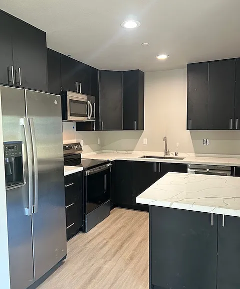 1416 Sidney Ave #1418 — Photo 3
