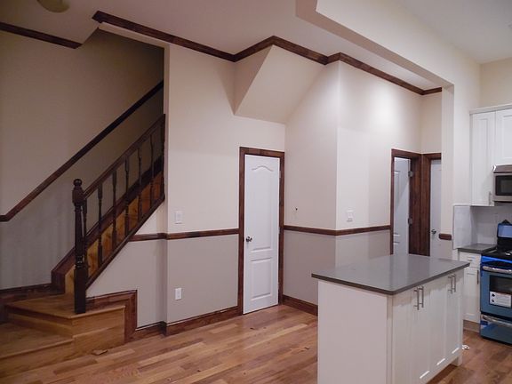 4th image of 1582 Avenue O
