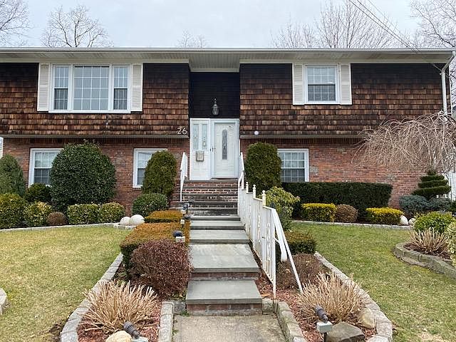 1st image of 26 Gaffney St #B