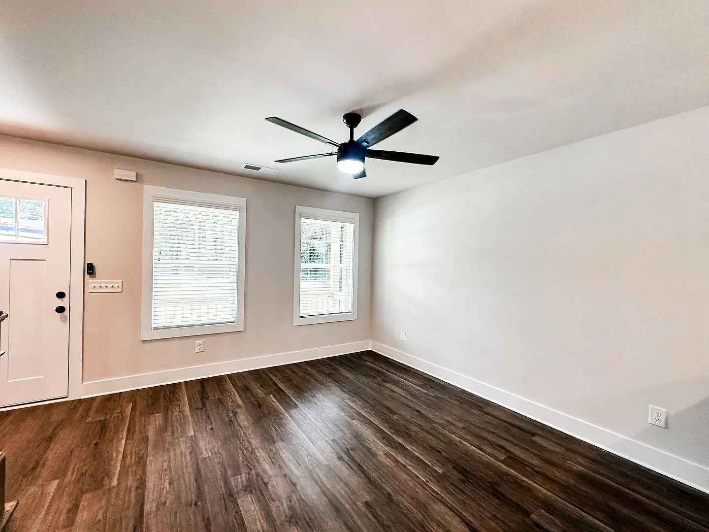 New Construction 2/2.5 Single family home in Forsyth County — Photo 3