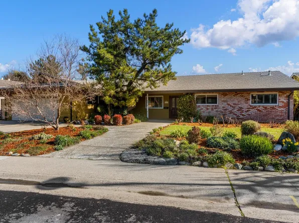 6815 Coachlite Way, Sacramento, CA 95831