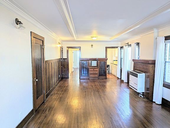 4th image of 665 W 38th St #671