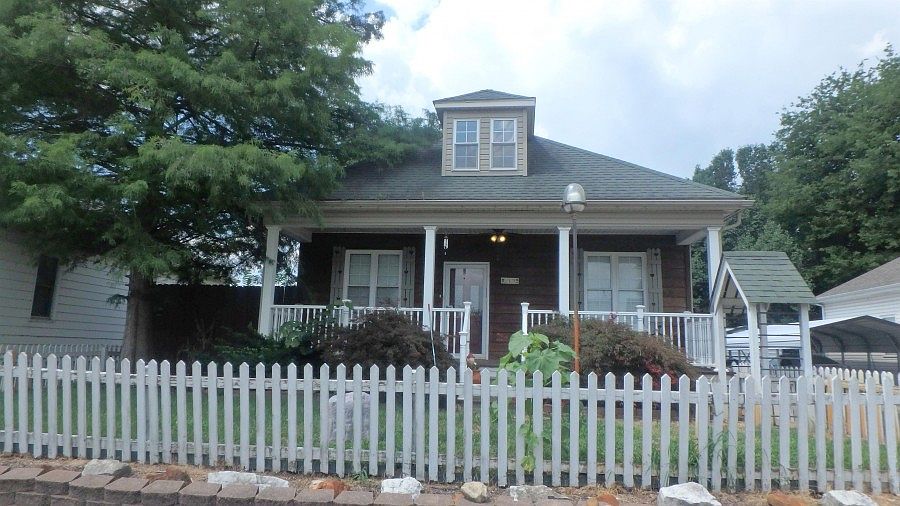 1st image of 219 Louisa Ave