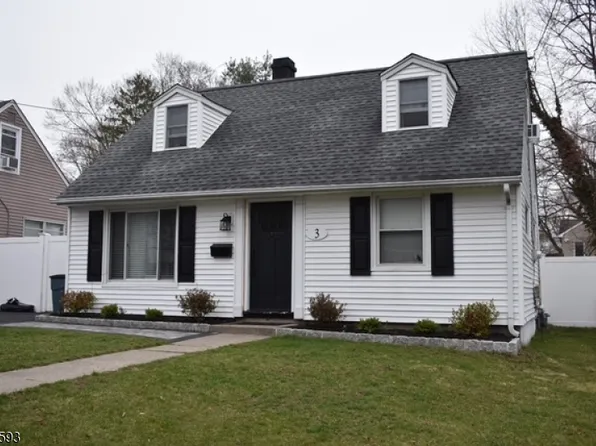 3 Emmet Pl, Waldwick Boro, NJ 07463