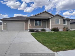 4316 Aster Dr, Grand Island, NE 68803