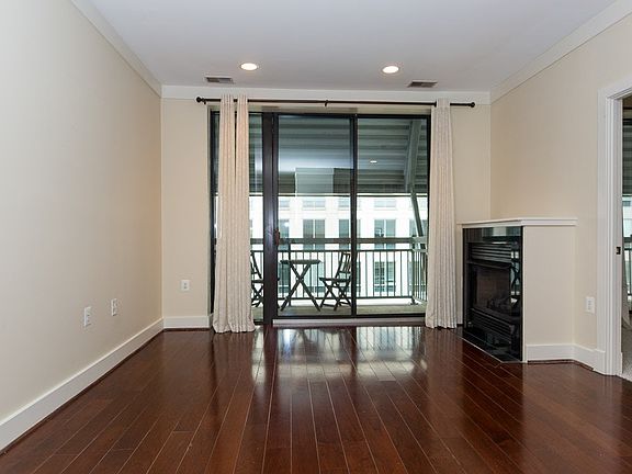 2nd image of 1200 N Hartford St APT 606