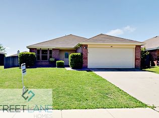 1013 Ridge Top Dr, Burleson, TX 76028