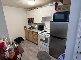 671 Albert St #3, Fredericton, NB E3B2C2