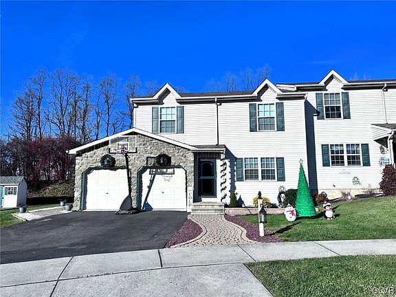 3rd image of 204 Jeffrey Ln