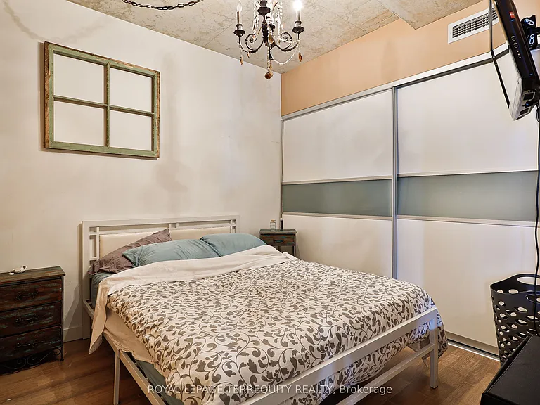 55 Stewart St #902 — Photo 9