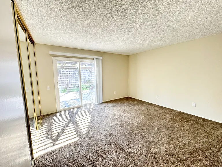 126 Jericho Circle Gln — Photo 13