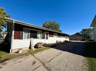 208 Guenther St, Oshkosh, WI 54902