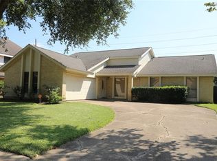 2815 Pecan Ridge Dr, Sugar Land, TX 77479