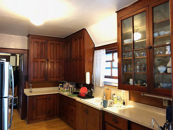 3rd image of 1517 N Franklin Pl