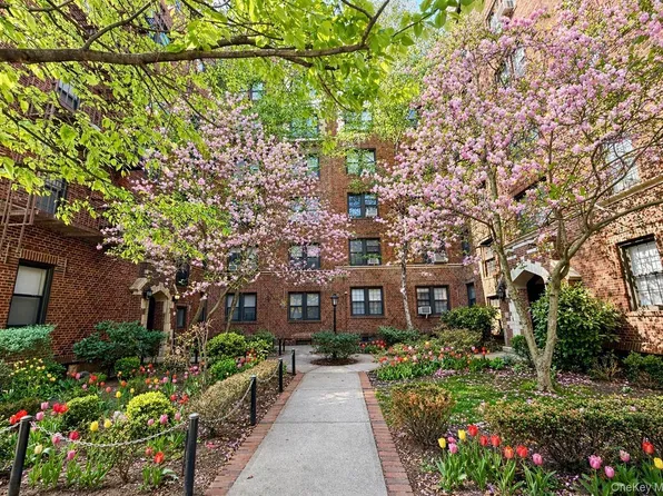 68-44 Burns St #B2, Forest Hills, NY 11375