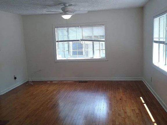 3rd image of 815 Buena Vista Dr
