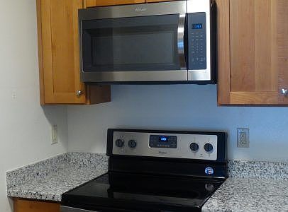 5th image of 130 Eastburn Ct