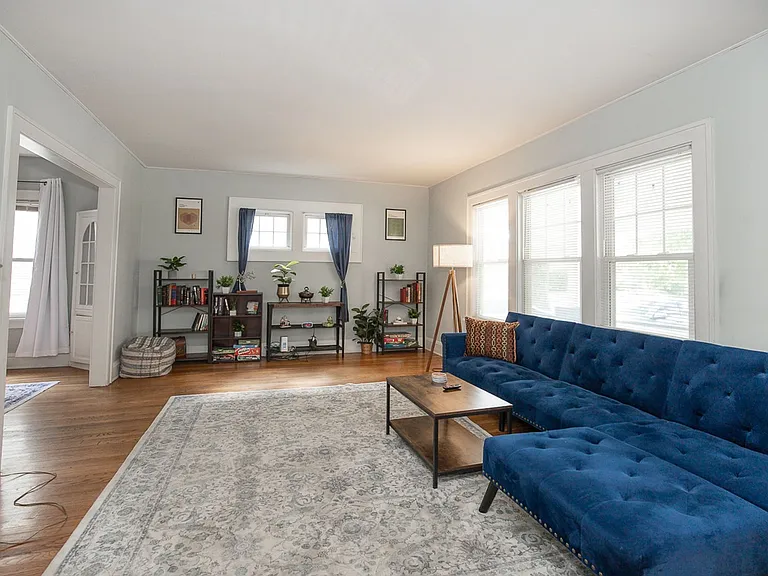 3165 Kensington Rd — Photo 6