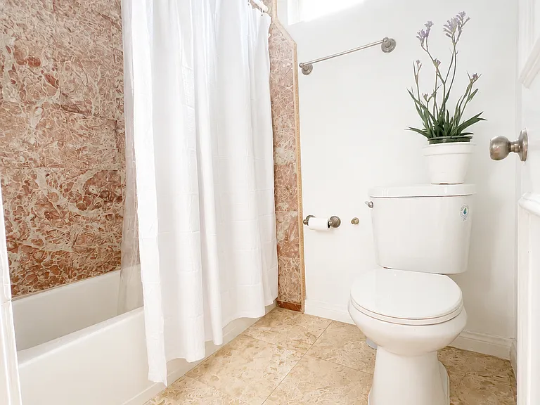 3438 Avocado Hill Way — Photo 11