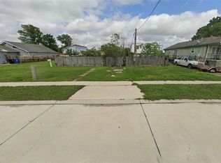 405 Warrington Dr, New Orleans, LA 70122