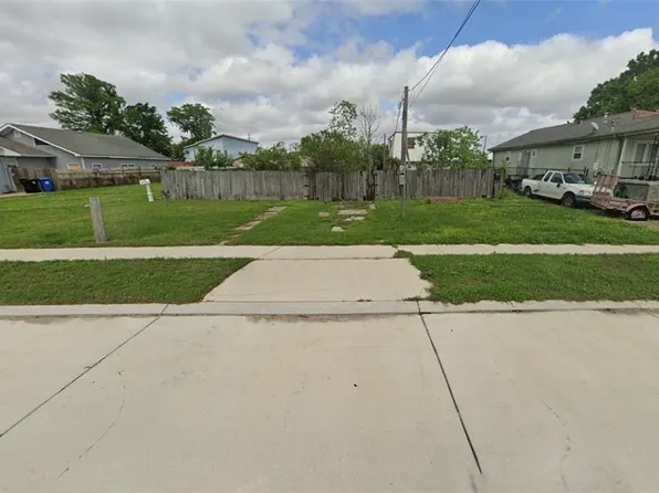 405 Warrington Dr, New Orleans, LA 70122