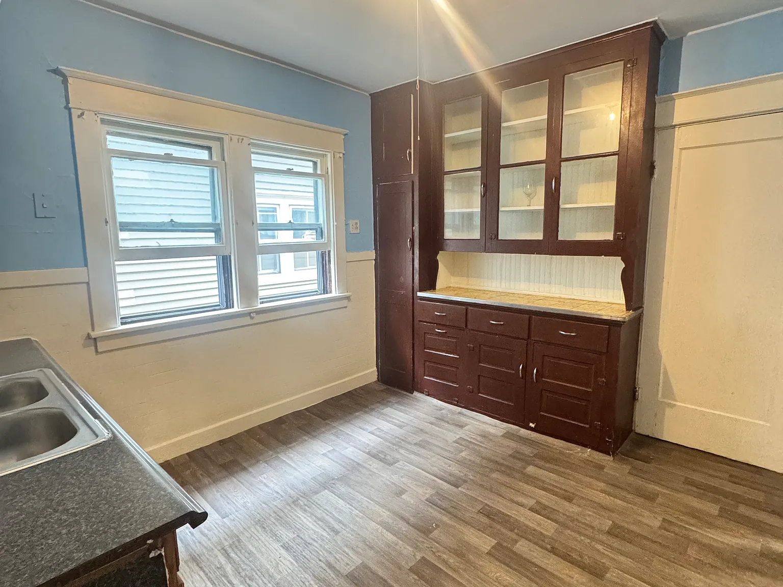 3 bed, $1,350 — Photo 4