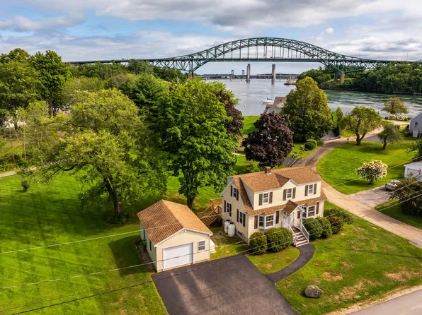 5 Woodbine Avenue, Eliot, ME 03903