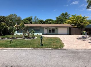 2735 Arlington St, Sarasota, FL 34239
