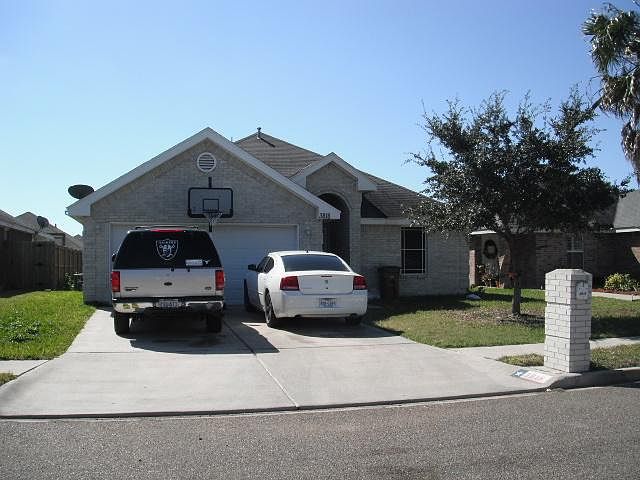 1st image of 3818 Frontier Dr