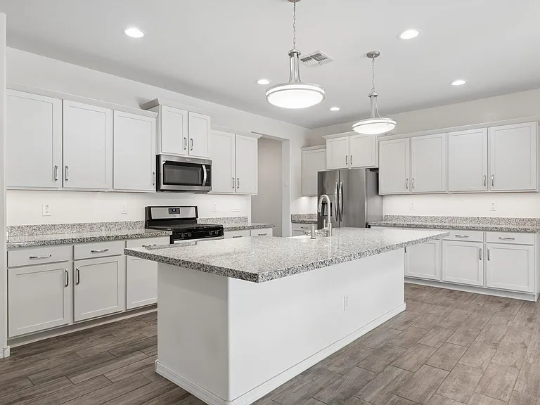 10445 E Tesla Ave — Photo 6