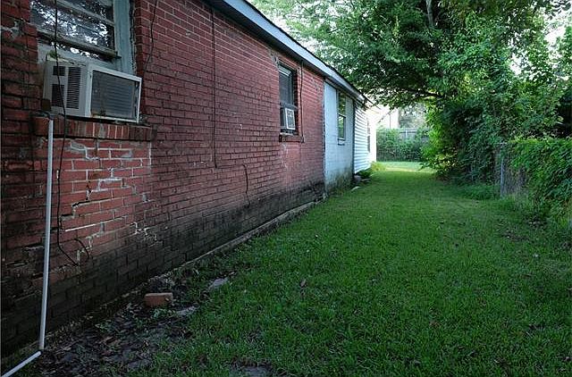 2nd image of 4328 Center St