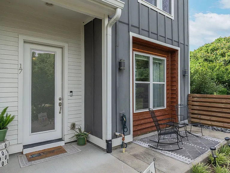 700 James Ave #17 — Photo 5