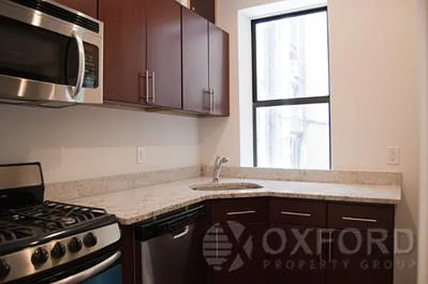 Rented by Oxford Property Group | media 54