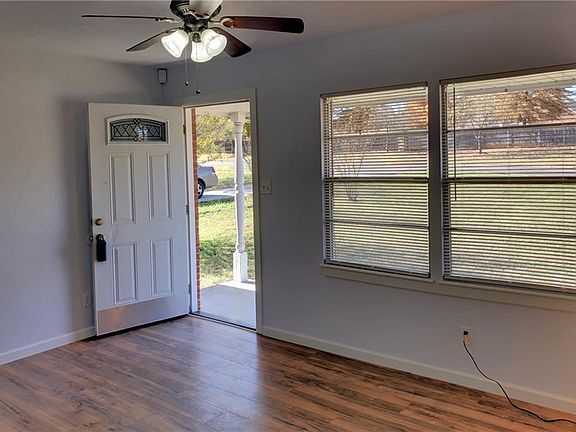 2nd image of 812 N Midwest Blvd