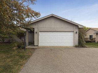 16082 Joplin Ave, Lakeville, MN 55044