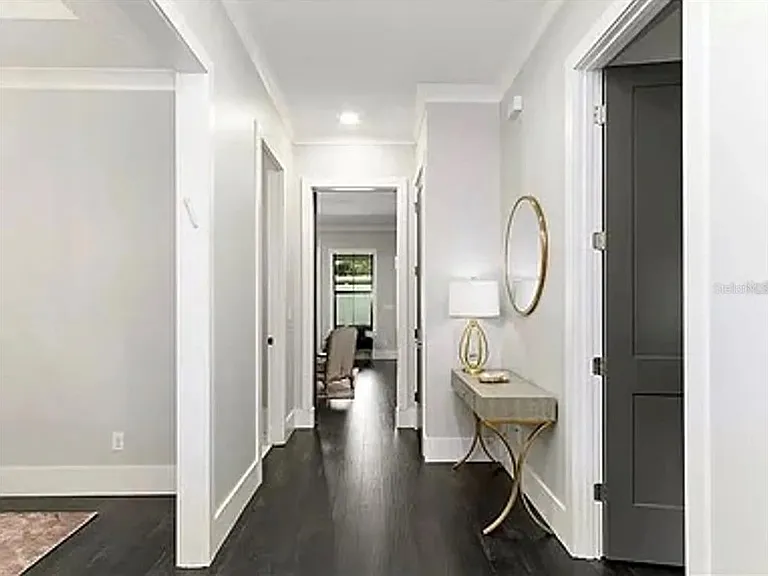 2234 Howard Dr — Photo 2