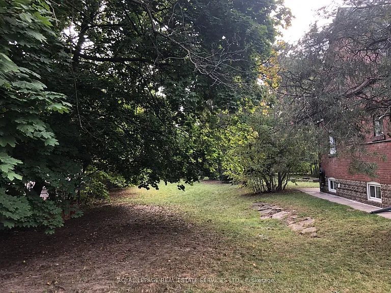 14 Avonhurst Rd — Photo 3