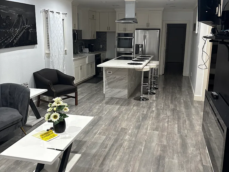 Open flowing kitchen
