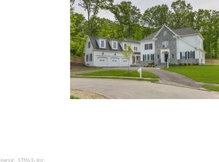 10 Taskers Pond Rd, Farmington, CT 06032
