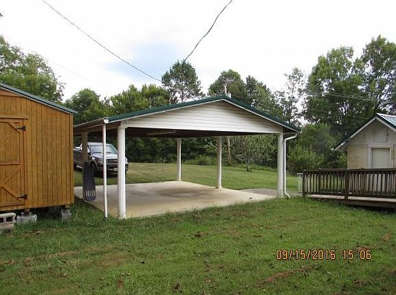 3rd image of 376 Mount Olive Ln