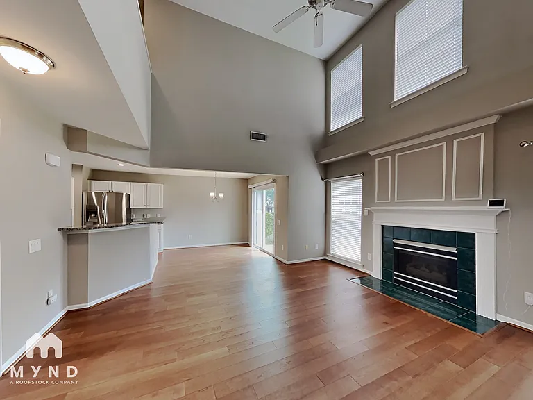 9738 Woodend Ct — Photo 6