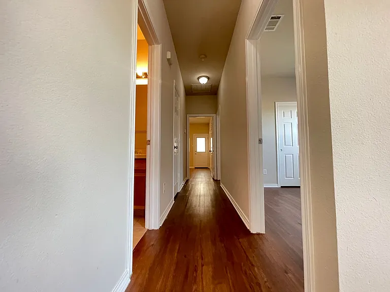 5900 Lovingham Ct — Photo 36