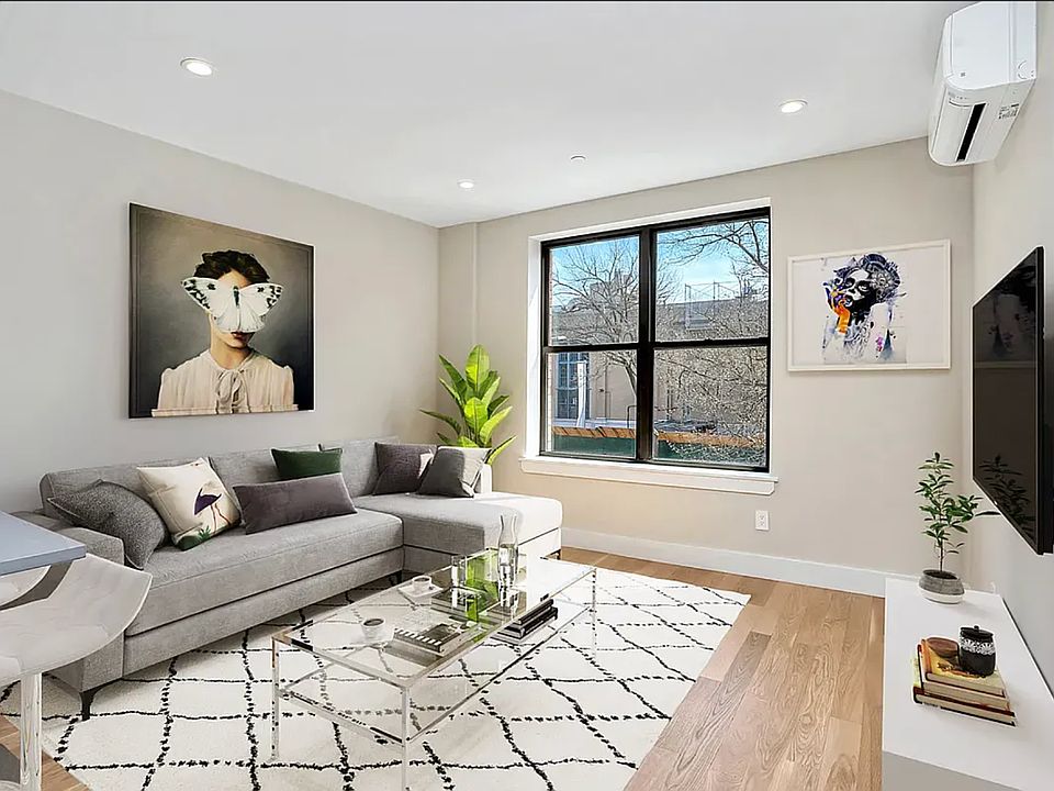 1st image of 2771 Reservoir Ave #1E