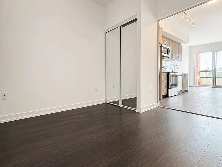 4010 Eglinton Ave W #427 — Photo 10