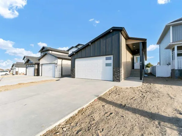 91 E Sierra Rd SW, Medicine Hat, AB T1B 0R6
