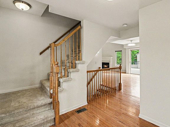 2nd image of 312 Red Rock Ct