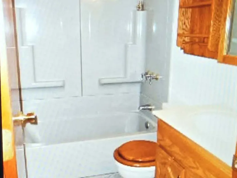 1733 Howe Ln — Photo 11