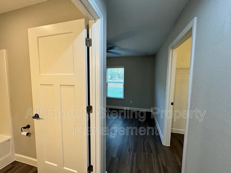 217 SW Tigerview Gln #2 — Photo 12